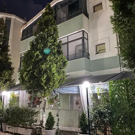 Golem House Luli Golem (Tirana)
