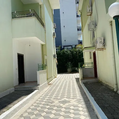 House Luli Golem (Tirana)